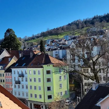 아파트 Ruhige, Neue Dachwohnung An Altstadt, Naehe Messe