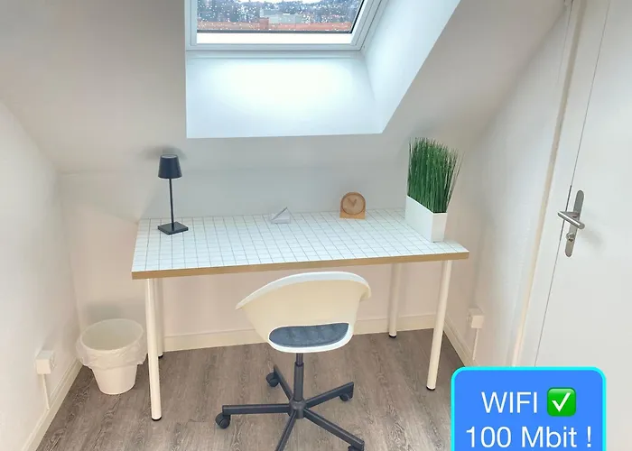 Apartmán Ruhige, Neue Dachwohnung An Altstadt, Naehe Messe *