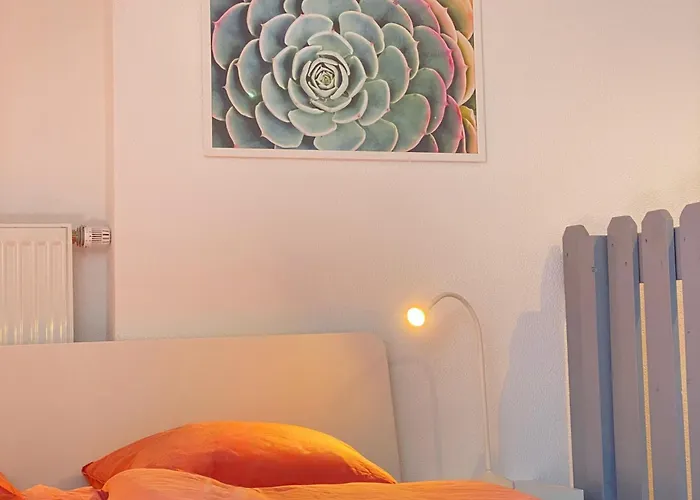 Ruhige, Neue Dachwohnung An Altstadt, Naehe Messe Appartement *